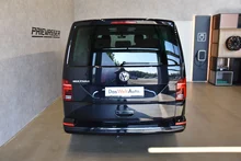VW Multivan T6.1 Transporter Multivan FWD Comfortline in deep black perleffekt