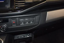 VW Multivan T6.1 Transporter Multivan FWD Comfortline in deep black perleffekt