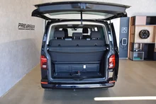 VW Multivan T6.1 Transporter Multivan FWD Comfortline in deep black perleffekt