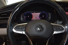 VW Multivan T6.1 Transporter Multivan FWD Comfortline in deep black perleffekt