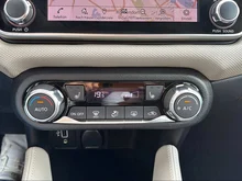 Nissan Micra N-Connecta in schwarz