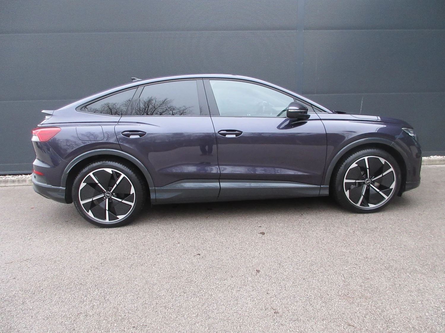 Bild eines Q4 Sportback 45 e-tron quattro