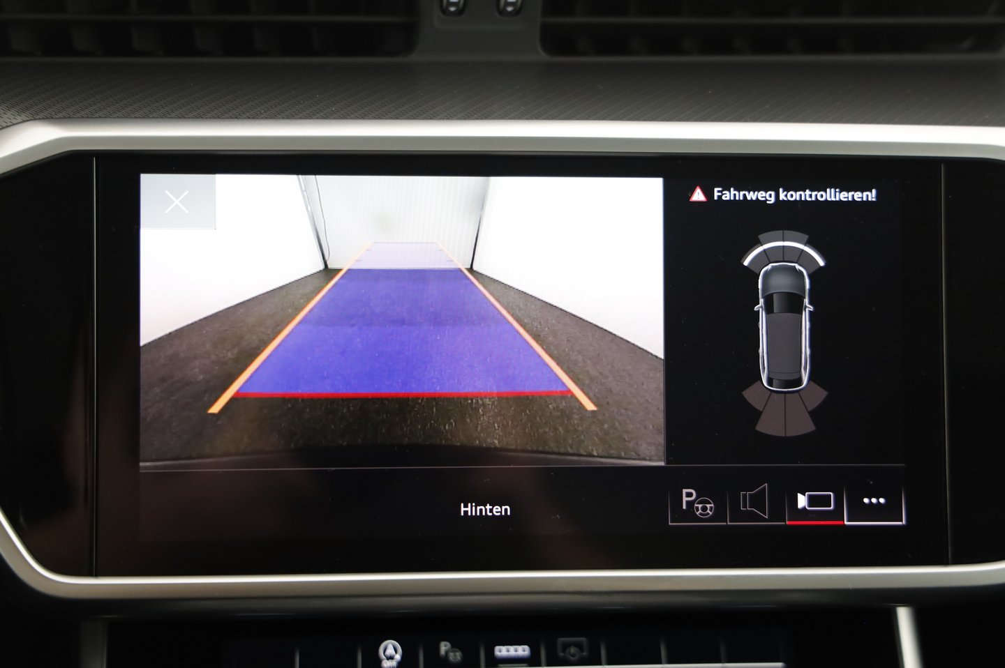 Audi A6 Avant 40 TDI quattro Design | Bild 18 von 25