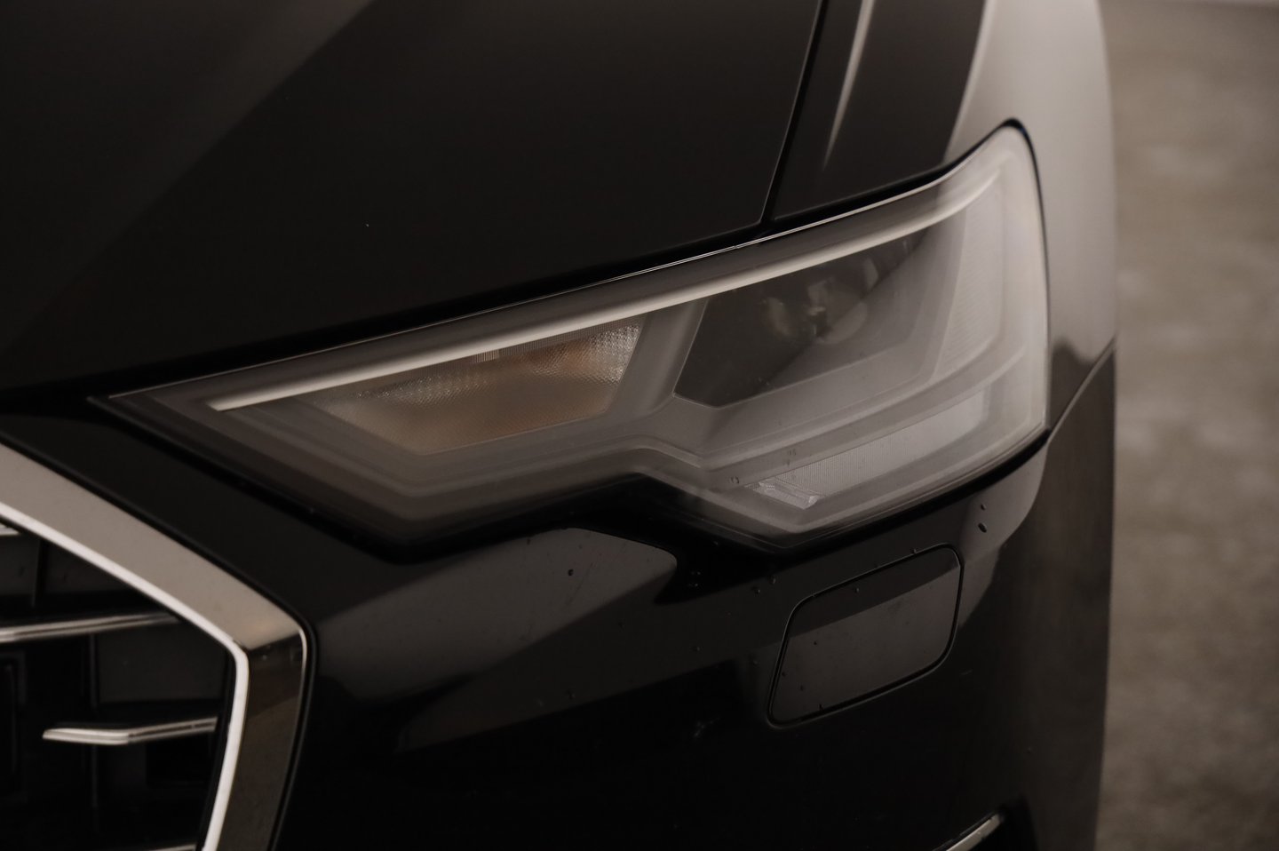 Audi A6 Avant 40 TDI quattro Design | Bild 4 von 25