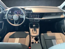 Audi A3 Sportback 30 TFSI in A2 Brillantschwarz