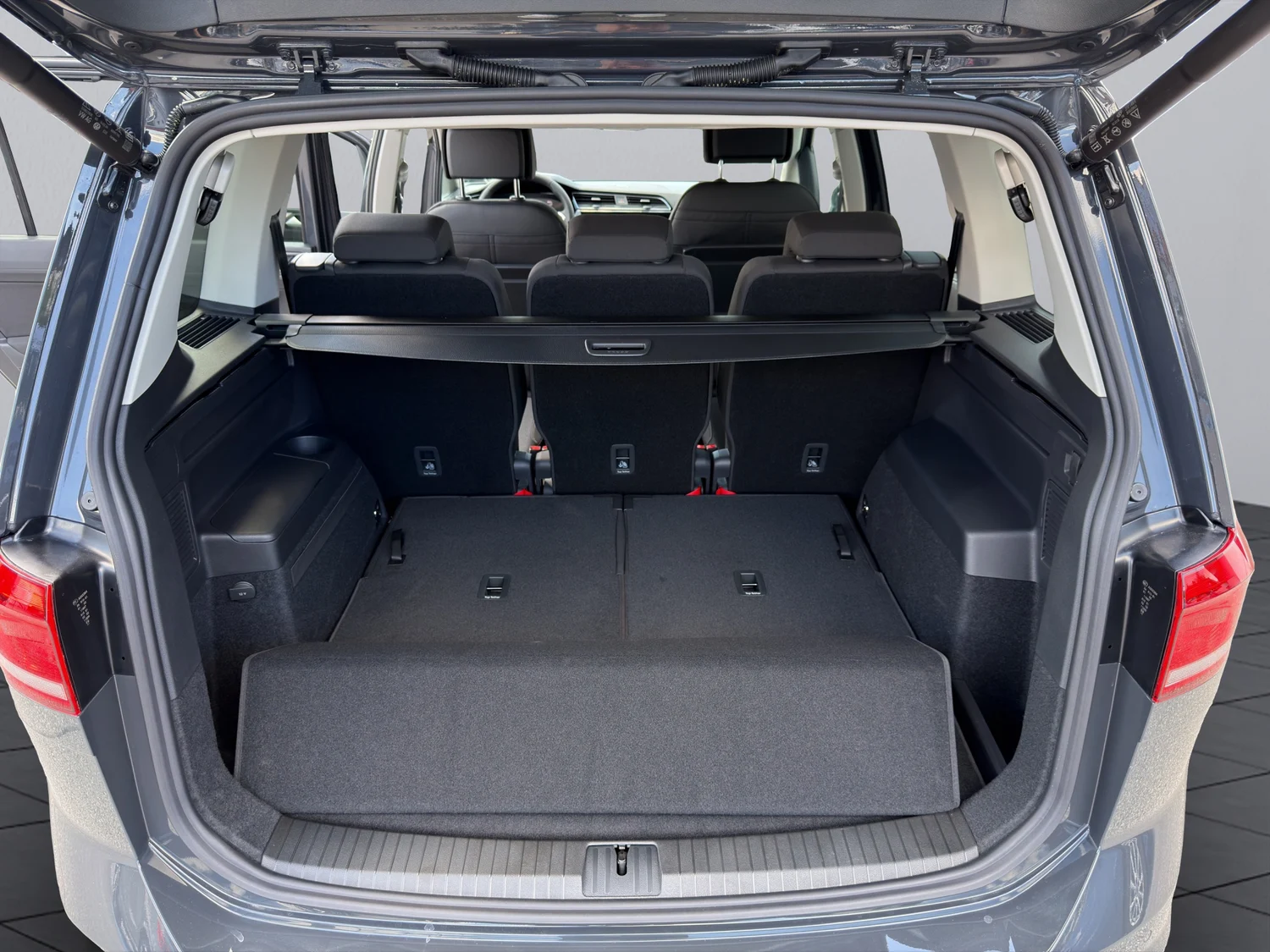 Bild eines VW Touran Life TSI