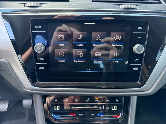 Bild eines VW Touran Life TSI