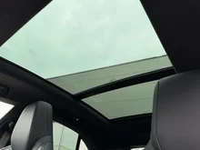 Porsche Macan Turbo in schiefergrau neo