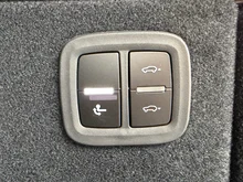 Porsche Macan Turbo in schiefergrau neo