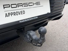 Porsche Macan Turbo in schiefergrau neo