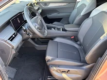 Škoda Peaq Selection 90x in Rosewood-Beige Metallic