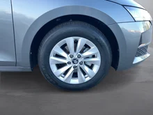 Škoda Octavia Combi Selection TSI mHEV DSG in Graphit-Grau Metallic
