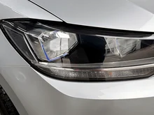VW Touran TDI DSG in Reflexsilber Metallic