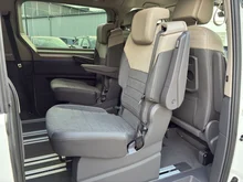 VW Multivan Edition eHybrid 180 kW 4MOTION in Candyweiß/Dach Deepblack