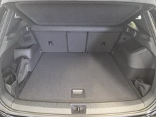 VW Tiguan Sport eTSI DSG in Grenadillschwarz Metallic