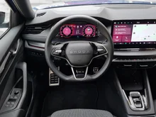 Škoda Octavia Combi Sportline TSI mHEV DSG in Race-Blau Metallic