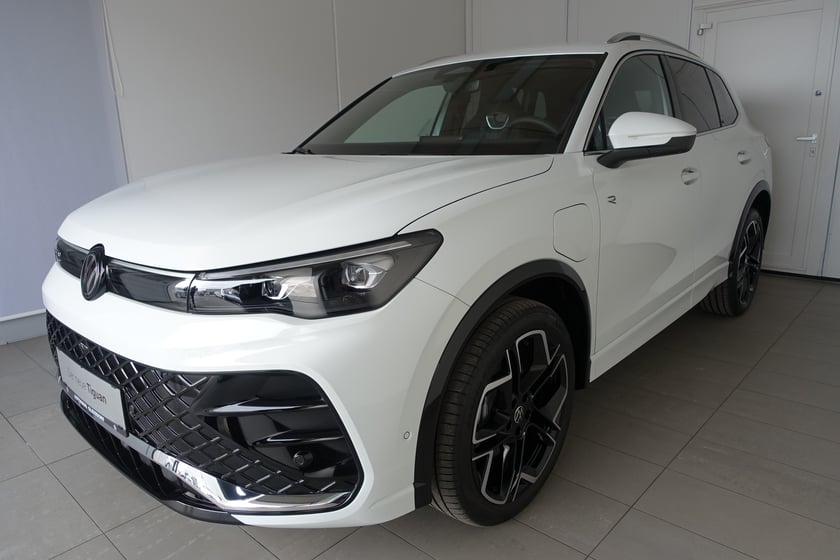 VW Tiguan R-Line eHybrid DSG 150 kW