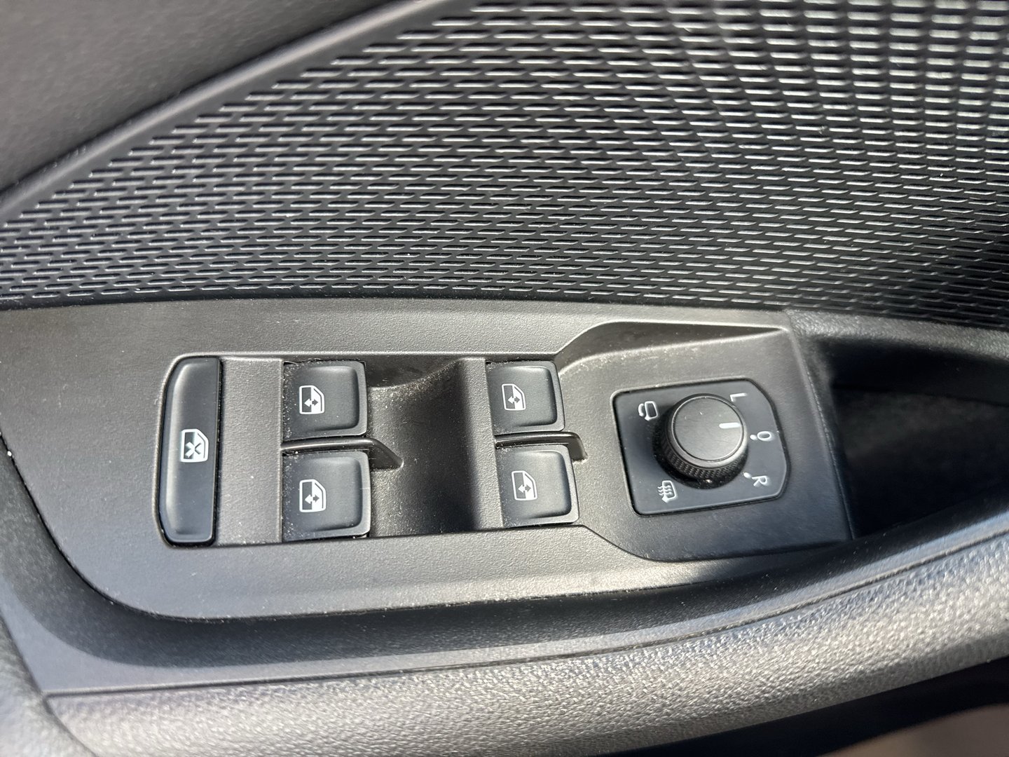 Škoda OCTAVIA Combi Ambition TDI DSG | Bild 7 von 22