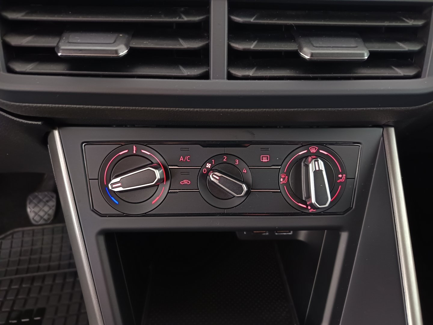 VW Polo Comfortline TSI OPF | Bild 25 von 30