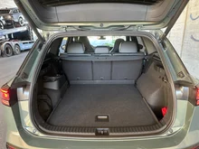 VW Tayron Sport TDI DSG in Cipressino-Grün Metallic