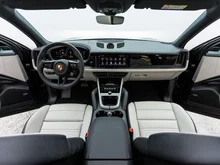 Porsche Cayenne E-Hybrid in CHROMITSCHWARZMETALLIC