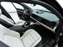 Porsche Cayenne E-Hybrid in CHROMITSCHWARZMETALLIC