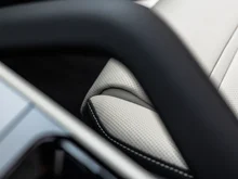 Porsche Cayenne E-Hybrid in CHROMITSCHWARZMETALLIC
