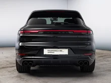 Porsche Cayenne E-Hybrid in CHROMITSCHWARZMETALLIC