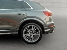 Audi Q3 e-tron 45 TFSI e S line exterieur in Daytonagrau perleffekt