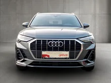 Audi Q3 e-tron 45 TFSI e S line exterieur in Daytonagrau perleffekt