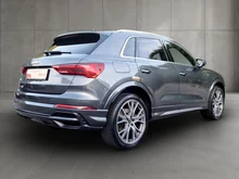 Audi Q3 e-tron 45 TFSI e S line exterieur in Daytonagrau perleffekt