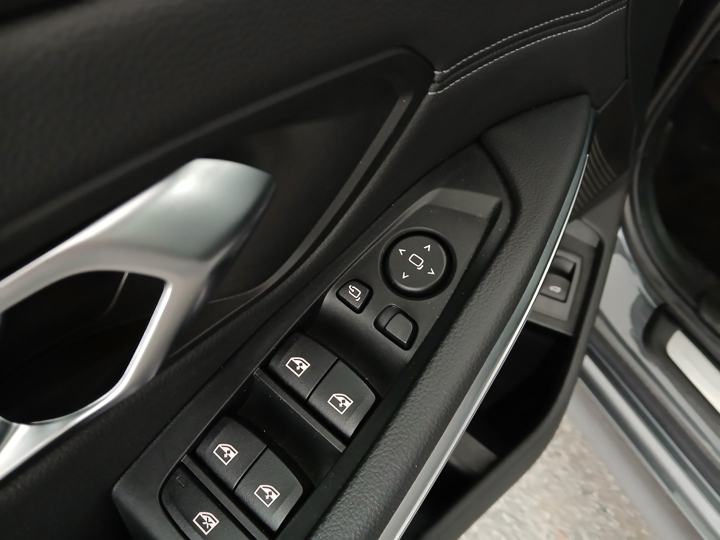 BMW 320e PHEV xDrive Touring Aut. | Bild 11 von 36