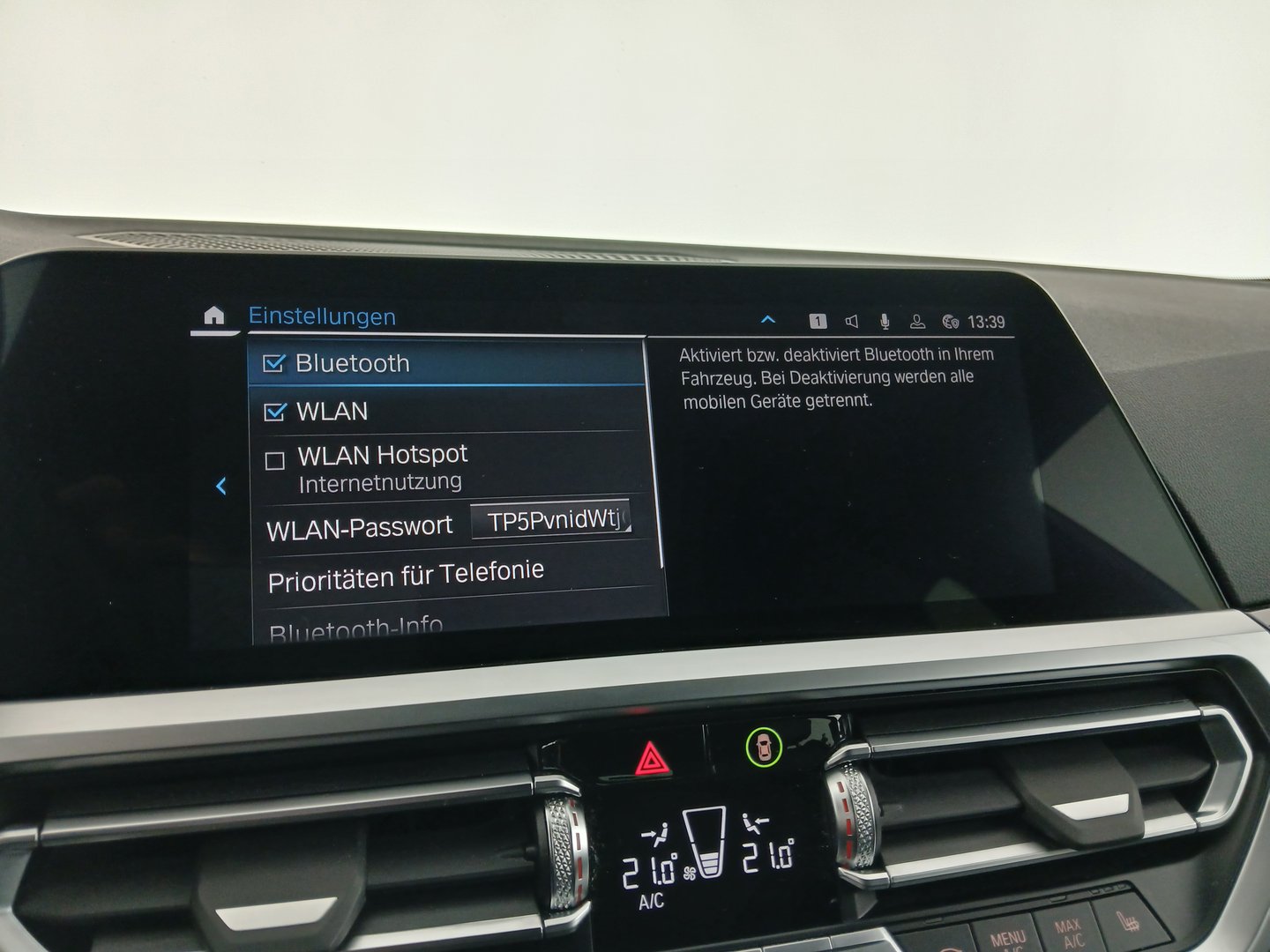 BMW 320e PHEV xDrive Touring Aut. | Bild 25 von 36