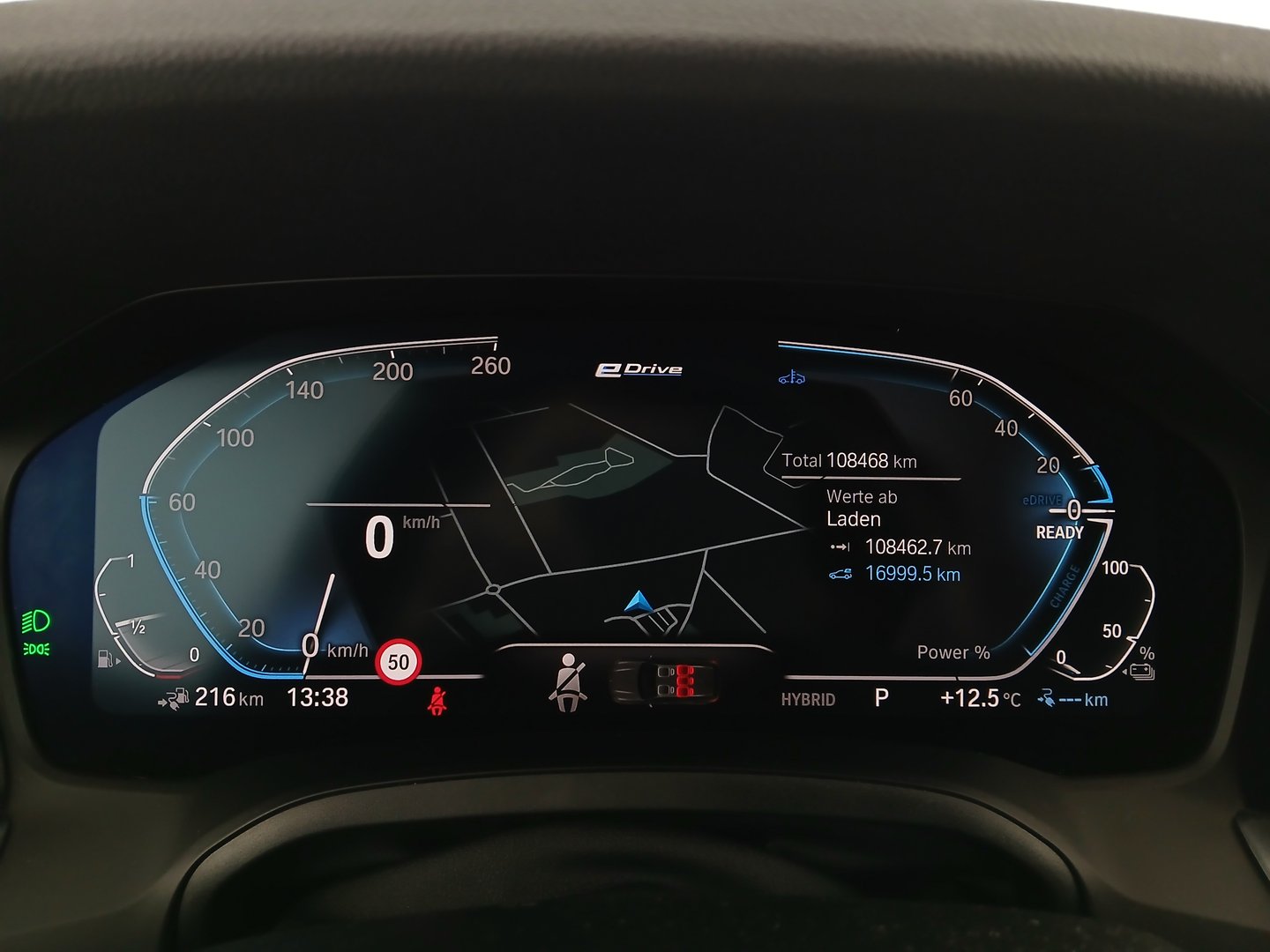 BMW 320e PHEV xDrive Touring Aut. | Bild 15 von 36