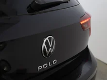 VW Polo 4Me in Deep Black Perleffekt