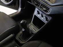VW Polo 4Me in Deep Black Perleffekt