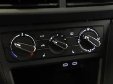 VW Polo 4Me in Deep Black Perleffekt