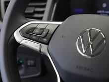 VW Polo 4Me in Deep Black Perleffekt