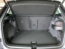 Škoda Karoq 4x4 Selection TDI DSG in Graphit-Grau Metallic