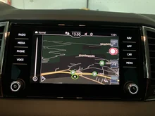 Škoda Karoq 4x4 Selection TDI DSG in Graphit-Grau Metallic