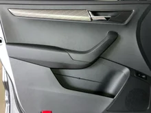 Škoda Karoq 4x4 Selection TDI DSG in Graphit-Grau Metallic