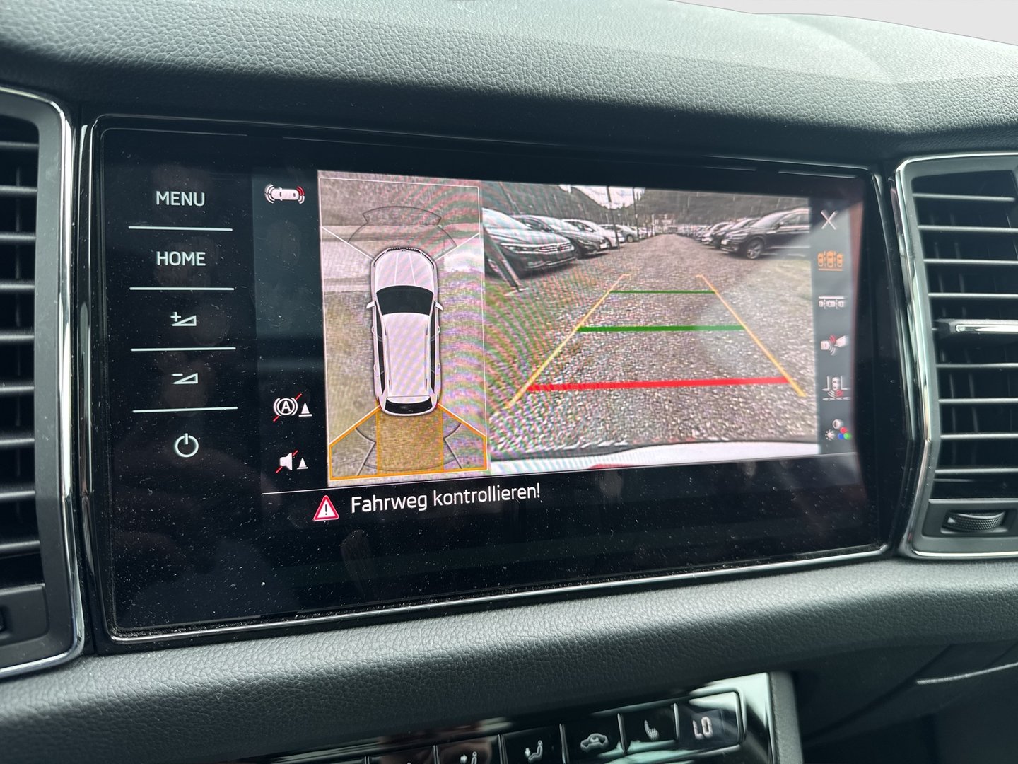Škoda KODIAQ Style SC TDI DSG | Bild 16 von 25