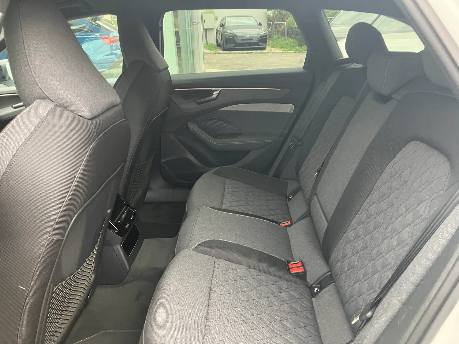 Bild eines Audi A6 Avant quattro TDI 150 kW