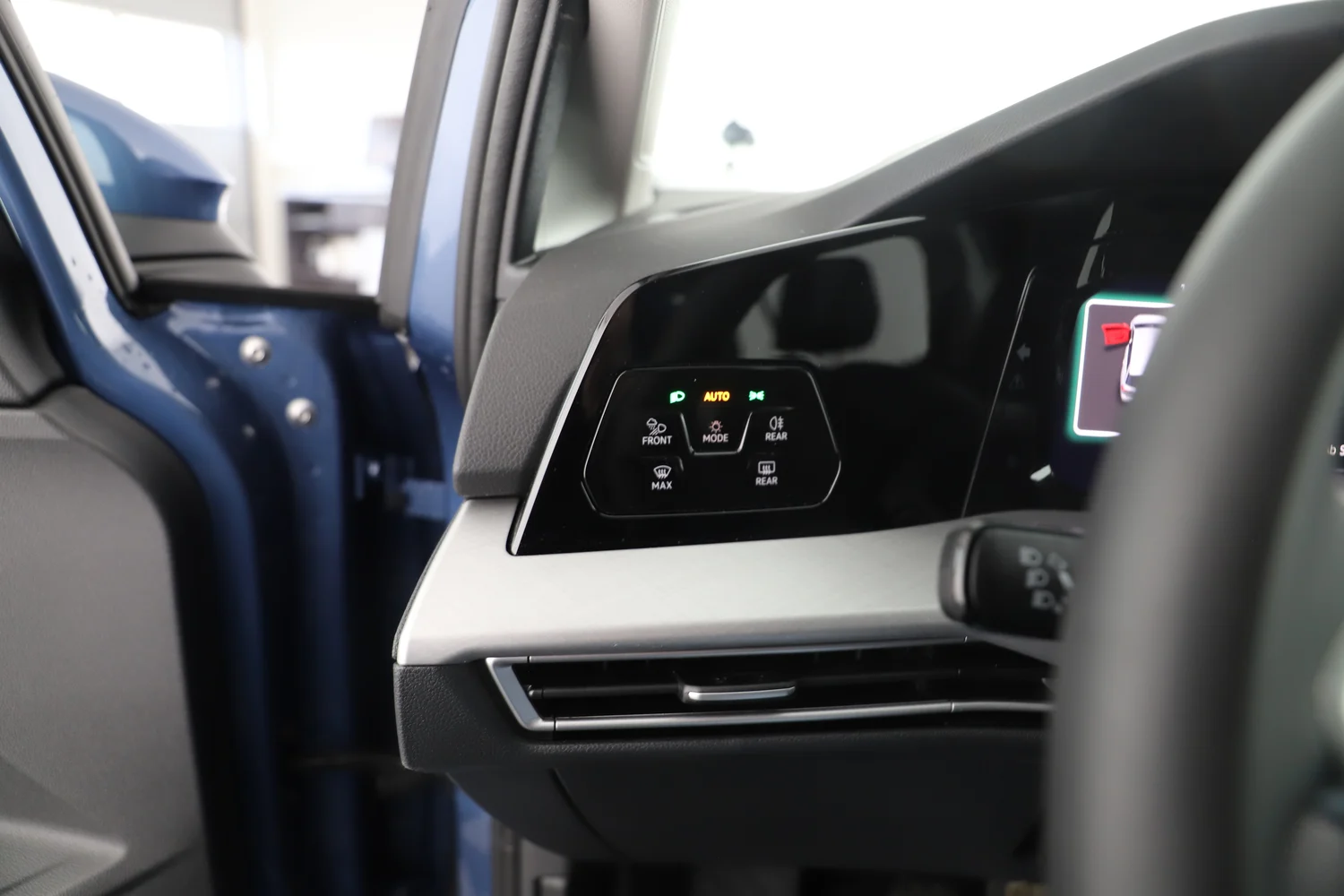 Bild eines VW Golf Variant Business TSI