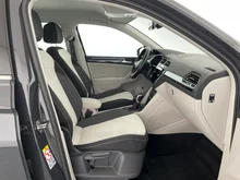 VW Tiguan Elegance eHybrid DSG in URANOGRAU