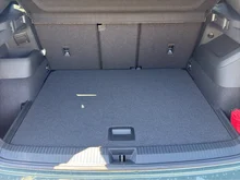 VW Tiguan Sport TDI 4MOTION DSG in Cipressino-Grün Metallic