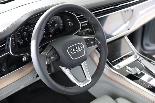 Bild eines Audi Q7 55 TFSI e quattro S line 290 kW