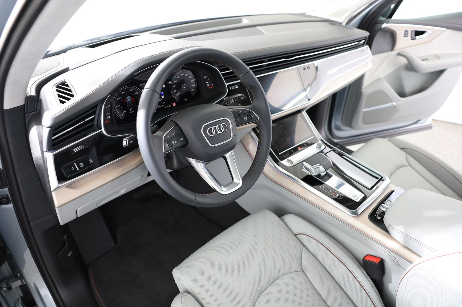 Bild eines Audi Q7 55 TFSI e quattro S line 290 kW