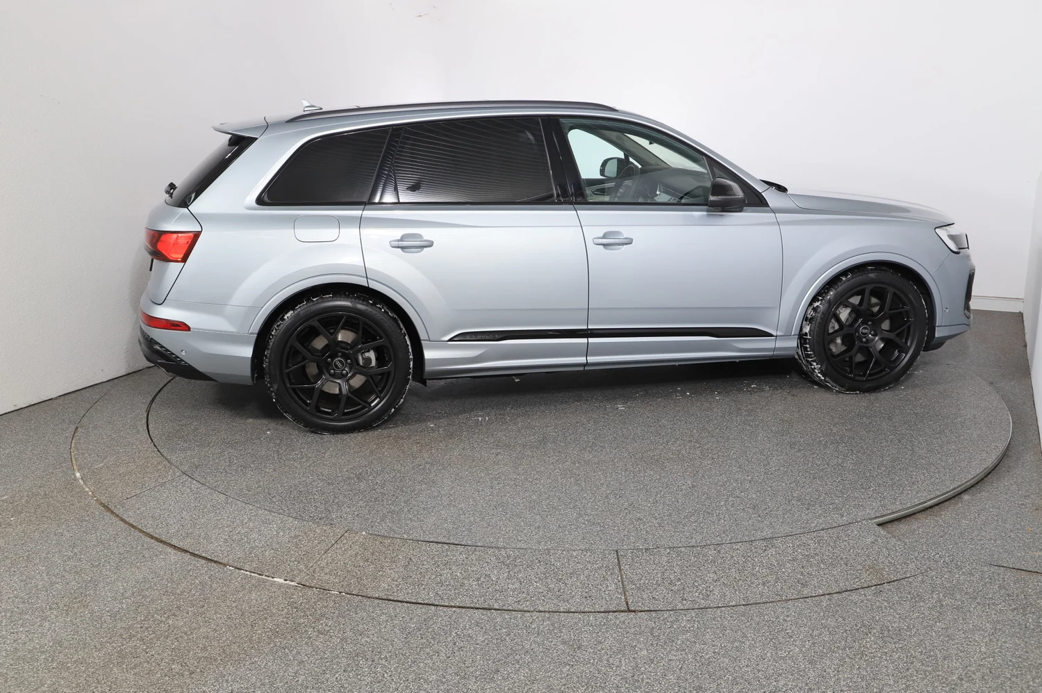 Bild eines Audi Q7 55 TFSI e quattro S line 290 kW