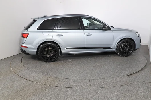 Bild eines Audi Q7 55 TFSI e quattro S line 290 kW